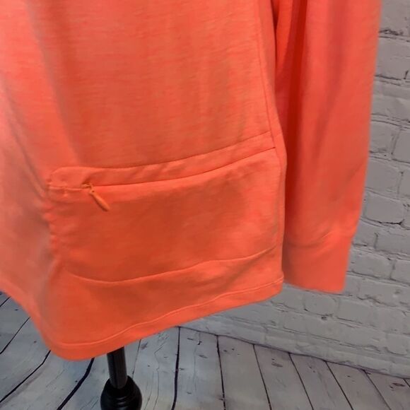 Old Navy Active Pullover size medium - Picture 4 of 9